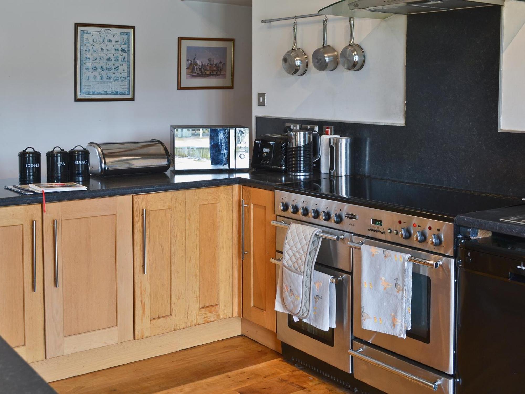 Glanrafon Isaf Villa Llanwnda  Екстериор снимка